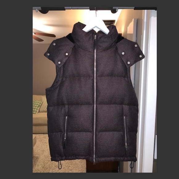 Burberry Vest - Picture 1 of 9